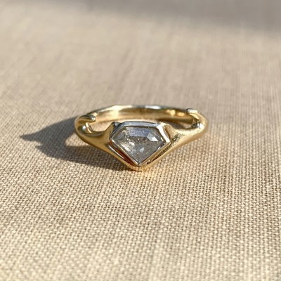 Antler shield diamond ring