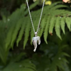 *New* *Big Two Ferns pendant